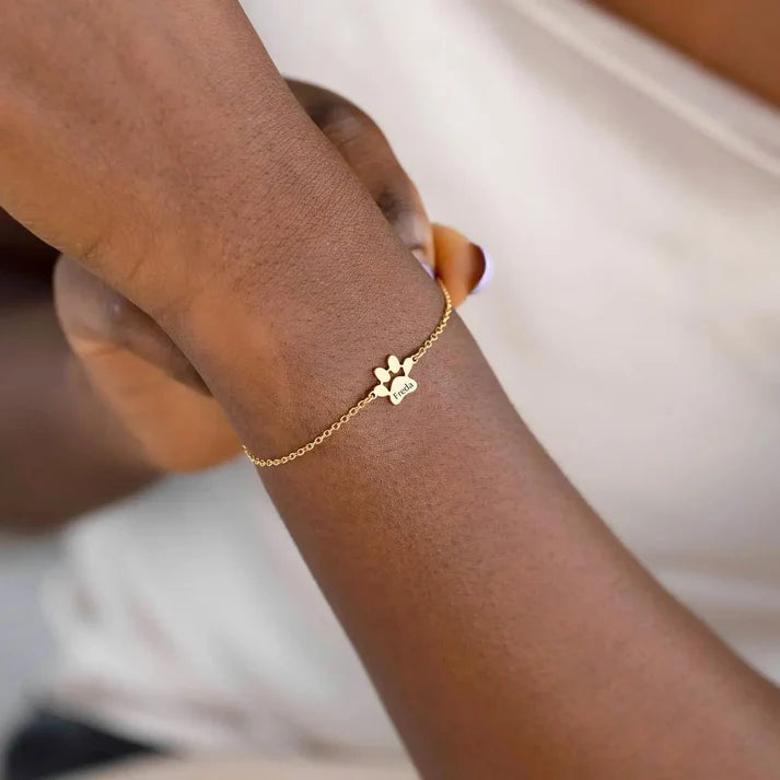 Bracelet personnalisé avec le nom de votre animal sur la patte